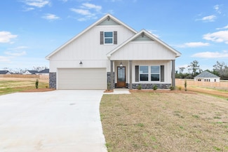 11708 S County Road 33, Cottonwood, AL 36320