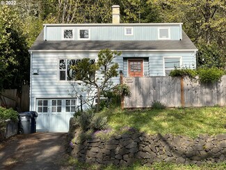2162 Floral Hill Dr, Eugene, OR 97403