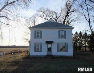 1835 Slater Ave, Winthrop, IA 50682