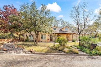 4 Cardinal Dr, Ransom Canyon, TX 79366