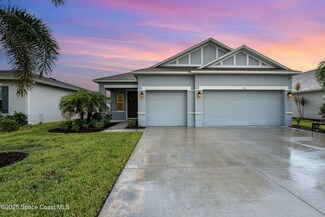 707 Corbin Cir SW, Palm Bay, FL 32908