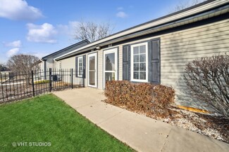 200 E South St Unit 2A, Elburn, IL 60119