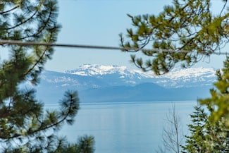 4105 N Lake Blvd, Carnelian Bay, CA 96140