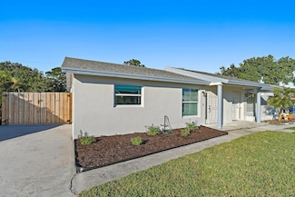 1015 Riverwood Ln, Jupiter, FL 33458