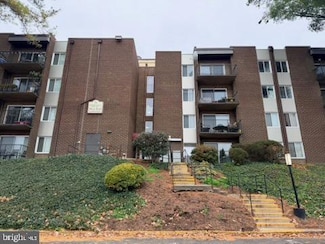75 S Reynolds St Unit 418, Alexandria, VA 22304