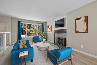 2785 NE Purcell Blvd, Bend, OR 97701