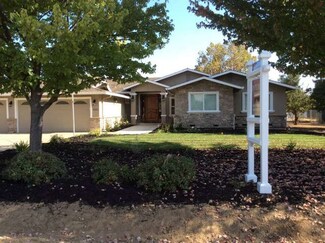 2000 Giampoli Dr, San Martin, CA 95046