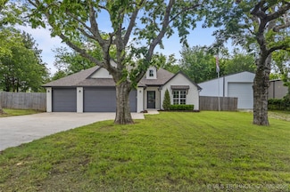 21893 S Arlene Dr, Claremore, OK 74019