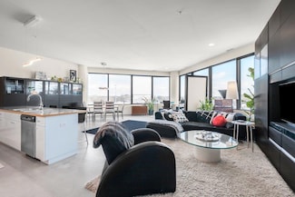 5601 Smetana Dr Unit 412, Minnetonka, MN 55343