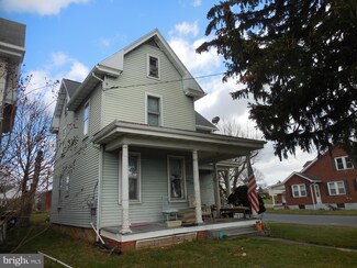 743 E Main St, Annville, PA 17003