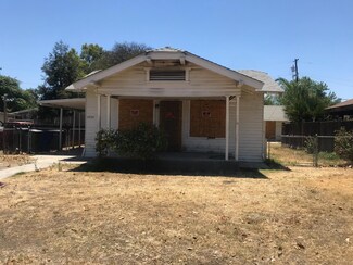 4518 E Washington Ave, Fresno, CA 93702