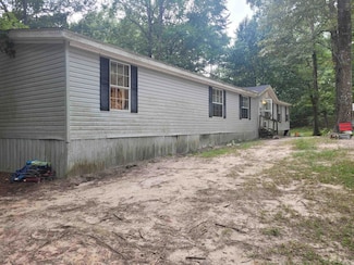 3691 E State Line Rd, Junction City, AR 71749