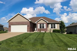 631 Meadow Lark Dr, Quincy, IL 62305