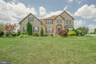 2 Livingston Ln, Lumberton, NJ 08048