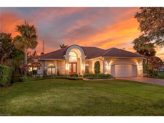 1908 Manchester Cir, Naples, FL 34109