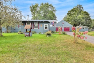 21 Middle Ave, Mexico, ME 04257