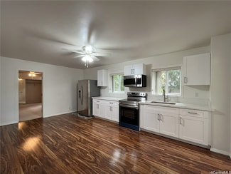 1401 Ohialoke St, Honolulu, HI 96821