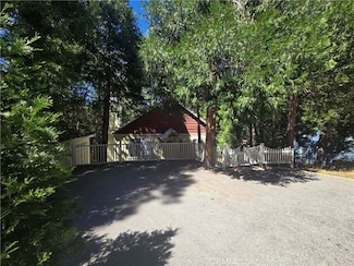 23938 Park Ln, Crestline, CA 92325