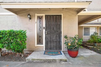 947 Amistad Ct Unit D, El Cajon, CA 92019