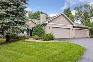 6530 Vernon Hills Rd S, Edina, MN 55436