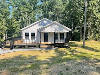 304 Maryland Dr, Forest City, NC 28043
