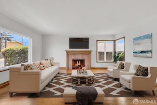 2922 Downer Ave, Richmond, CA 94804