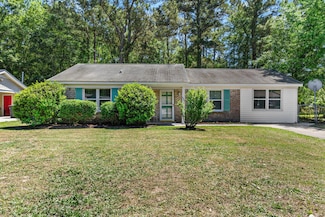 3249 Stonehaven Dr, North Charleston, SC 29420