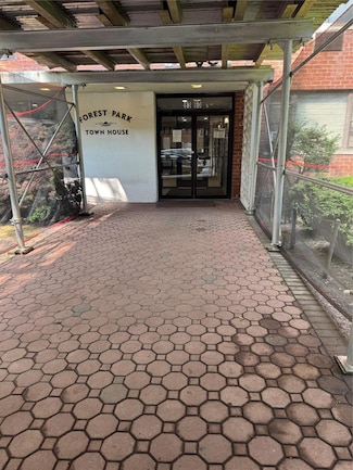 83-60 118th St Unit 3E, Kew Gardens, NY 11415