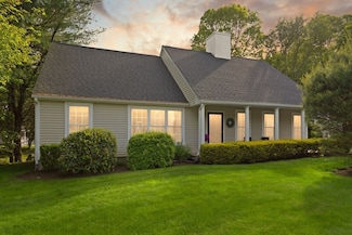 23 Estelle Marsan Dr, South Easton, MA 02375