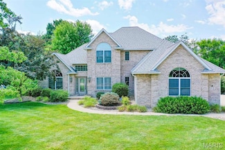 15 Fox Mill Dr, Maryville, IL 62062