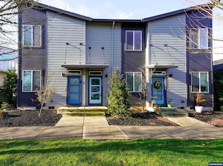 3857 Village Center Dr SE, Salem, OR 97302