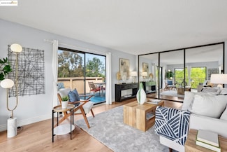 490 N Civic Dr Unit 505, Walnut Creek, CA 94596