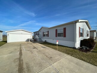 4924 W Colonial Dr, Monee, IL 60449