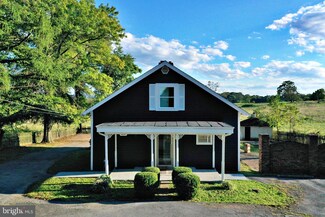 392 Shenandoah Junction Rd, Shenandoah Junction, WV 25442
