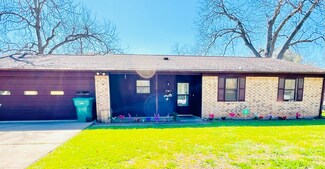 330 E Milam St, La Grange, TX 78945