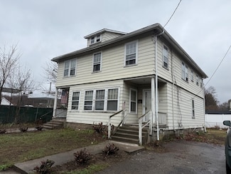 6-8 South St, Stoneham, MA 02180