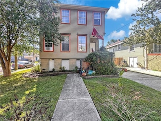 3300 Upperline St, New Orleans, LA 70125