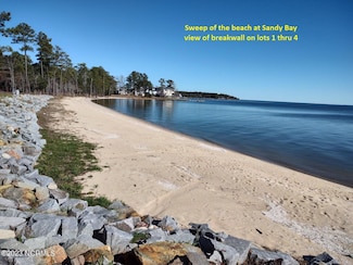 15 Sandy Bay Dr W, Oriental, NC 28571