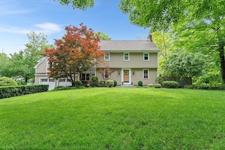 6 Fruit St, Hopkinton, MA 01748