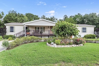 5610 Paradise Dr, Lumberton, TX 77657
