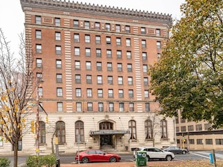 140 Chestnut St Unit 308, Springfield, MA 01103