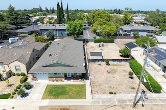 215 N Lincoln Ave, Manteca, CA 95336