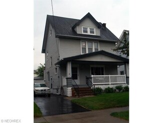 3982 E 42nd St, Newburgh Heights, OH 44105