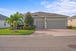 3682 Plymouth Dr, Winter Haven, FL 33884