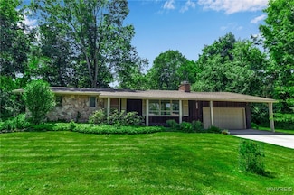 4770 Boncrest Dr E, Buffalo, NY 14221