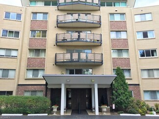 255 N Portage Path Unit 514, Akron, OH 44303