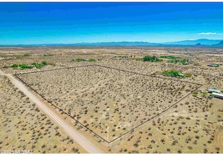 000 N Saltbush Rd, Picture Rocks, AZ 85653