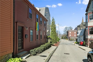 37 William St Unit 1, Newport, RI 02840