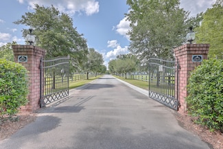 131 Boon Dock Ln, Ridgeville, SC 29472
