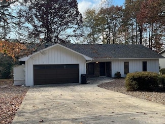 17 Frontera Cir, Hot Springs Village, AR 71909